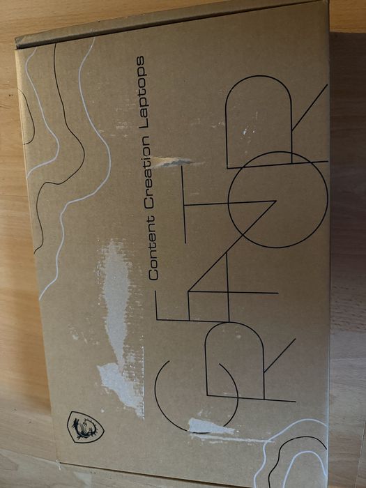 MSI CreatorPro M16/RTX 2000 Ada Generation/32GB