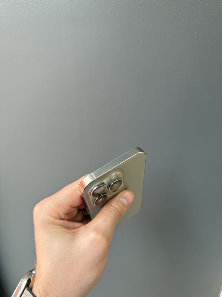 Б/у iPhone 16 Pro 256Gb Natural