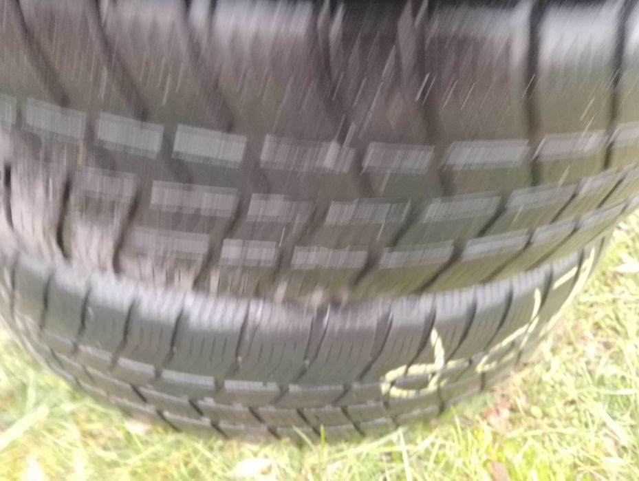 Opony zimowe 4x 165/70R14 Barum