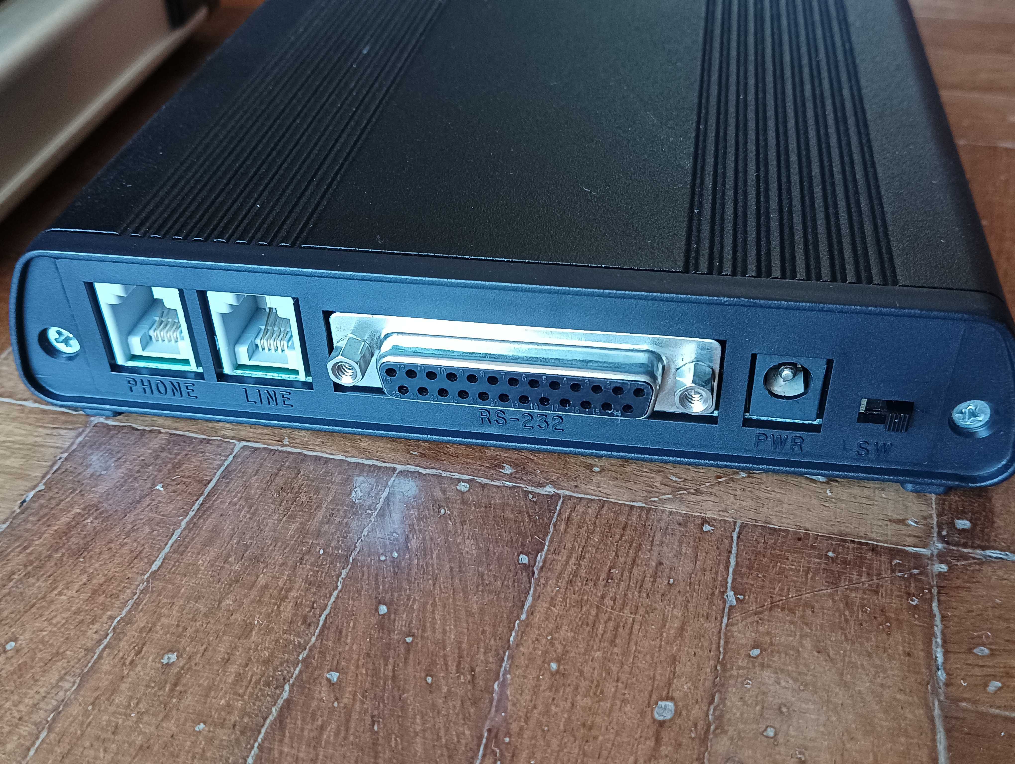 Dois FAX modems dial-up externos antigos