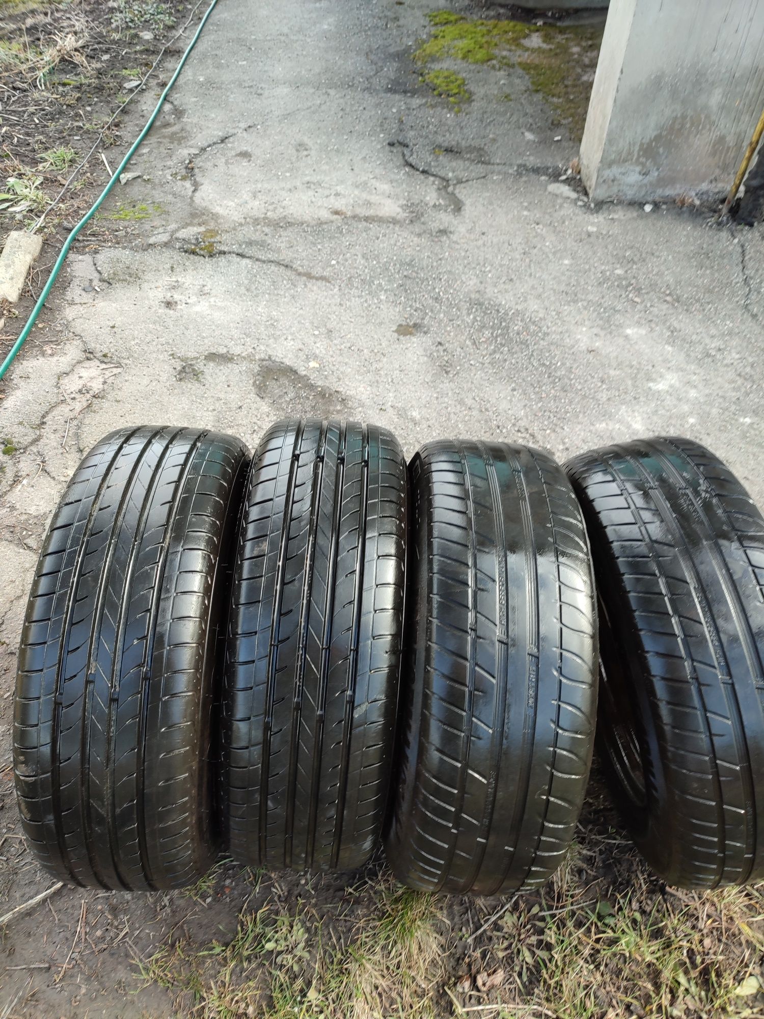 Резина 205/65 R15 з дисками 5*114.3 або окремо