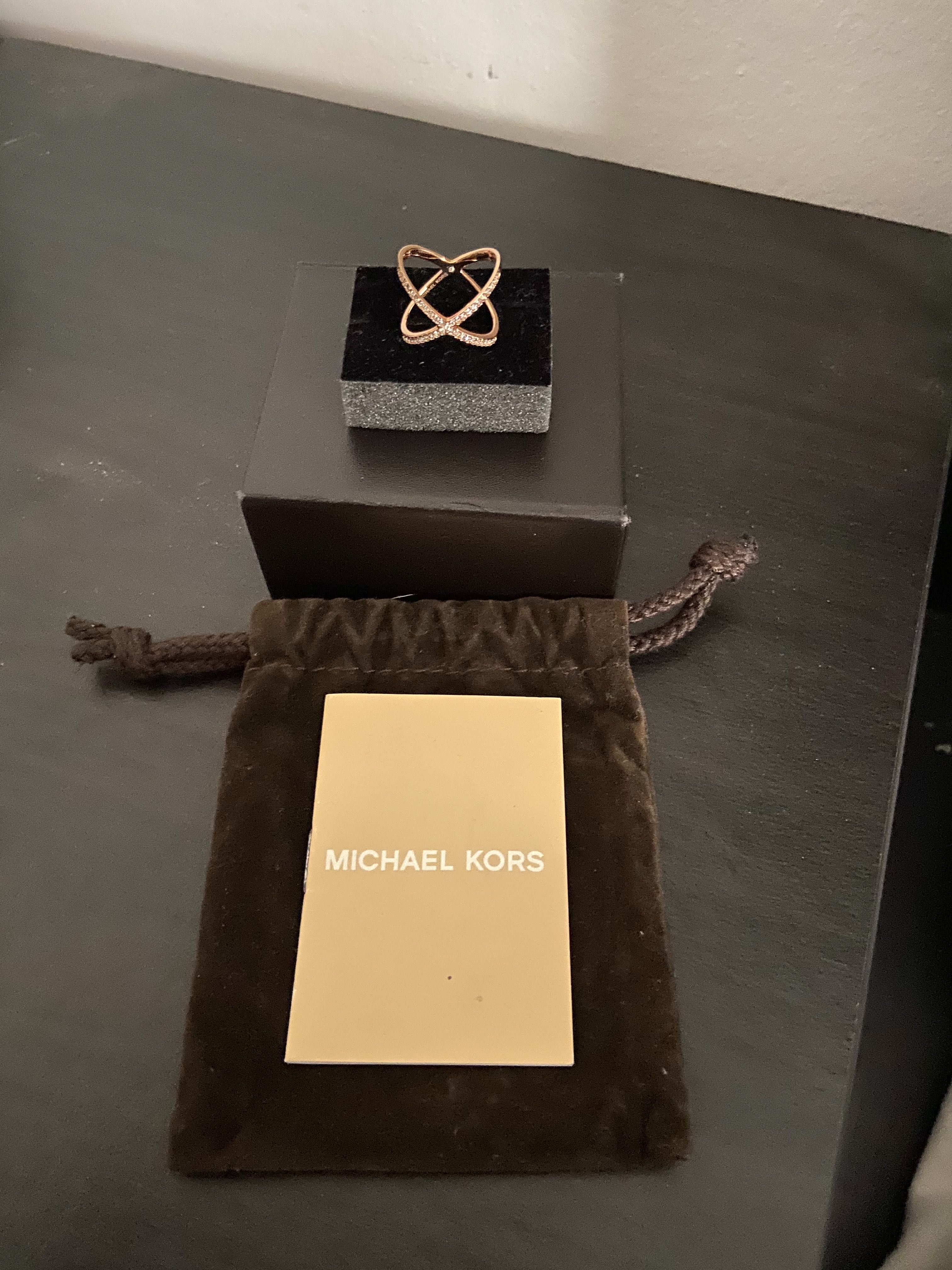 Anel Michael Kors