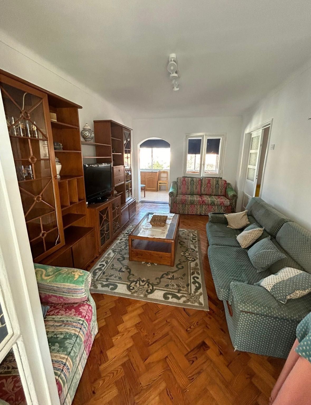 QUARTO - mês de agosto ao pé da praia