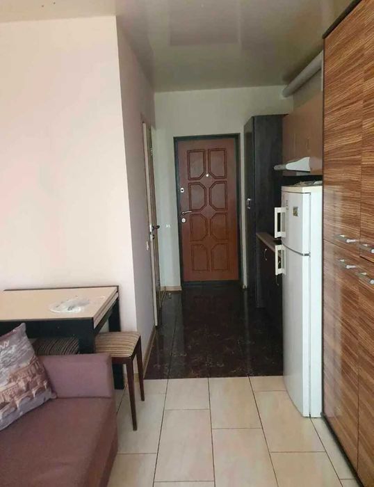 Продам смарт-квартиру с капитальным ремонтом, метро - 10 минут