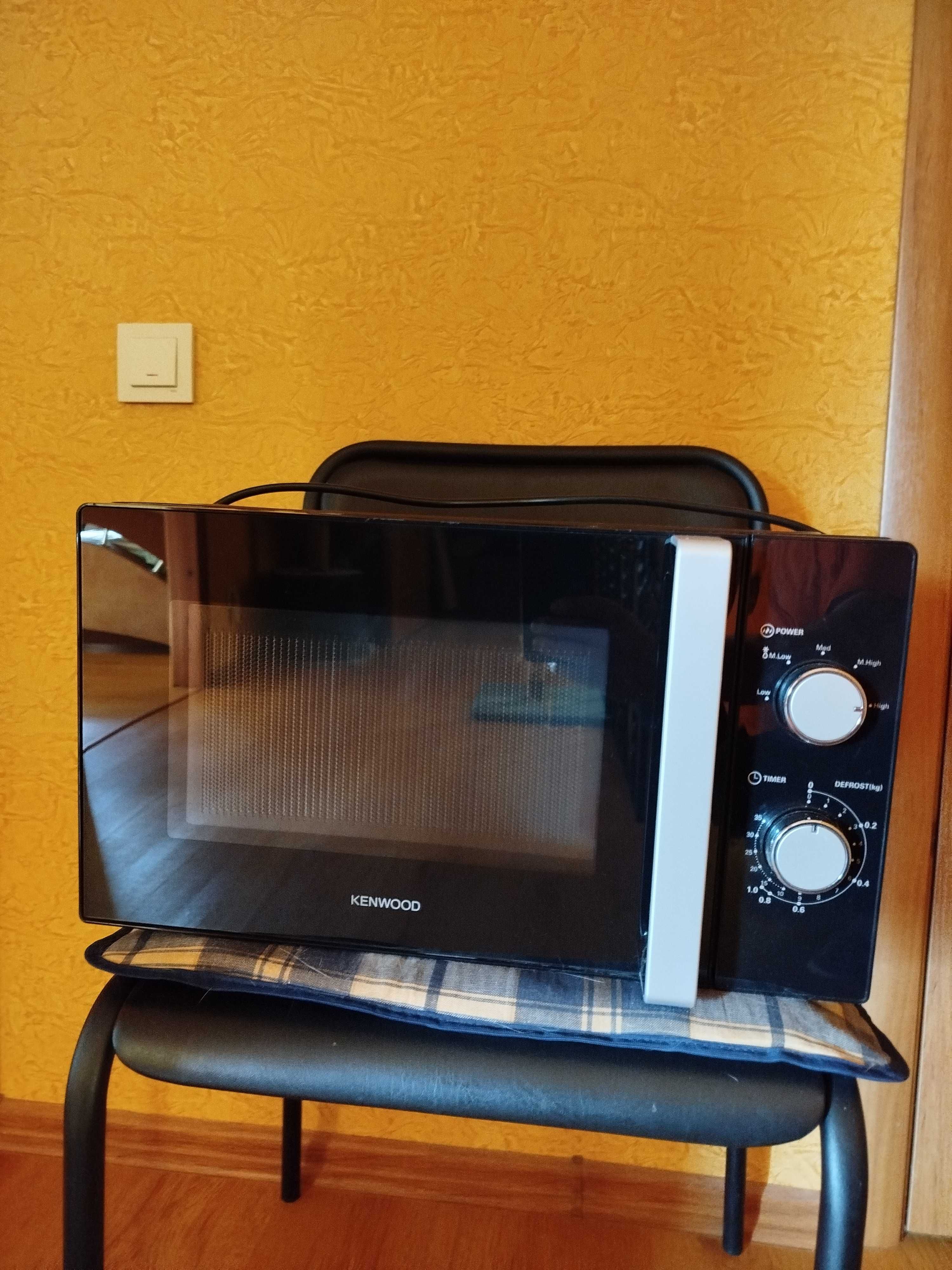 продам микроволновку б/у