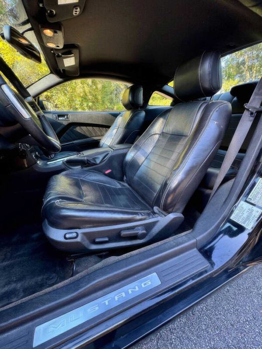 Ford Mustang      2014