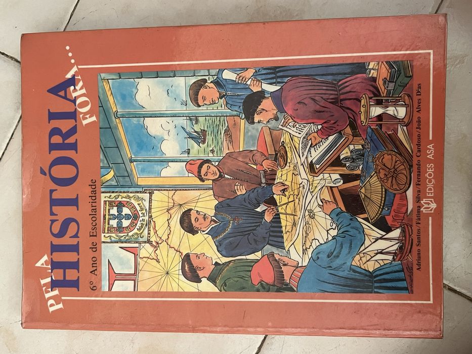 Livros escolares história antigos