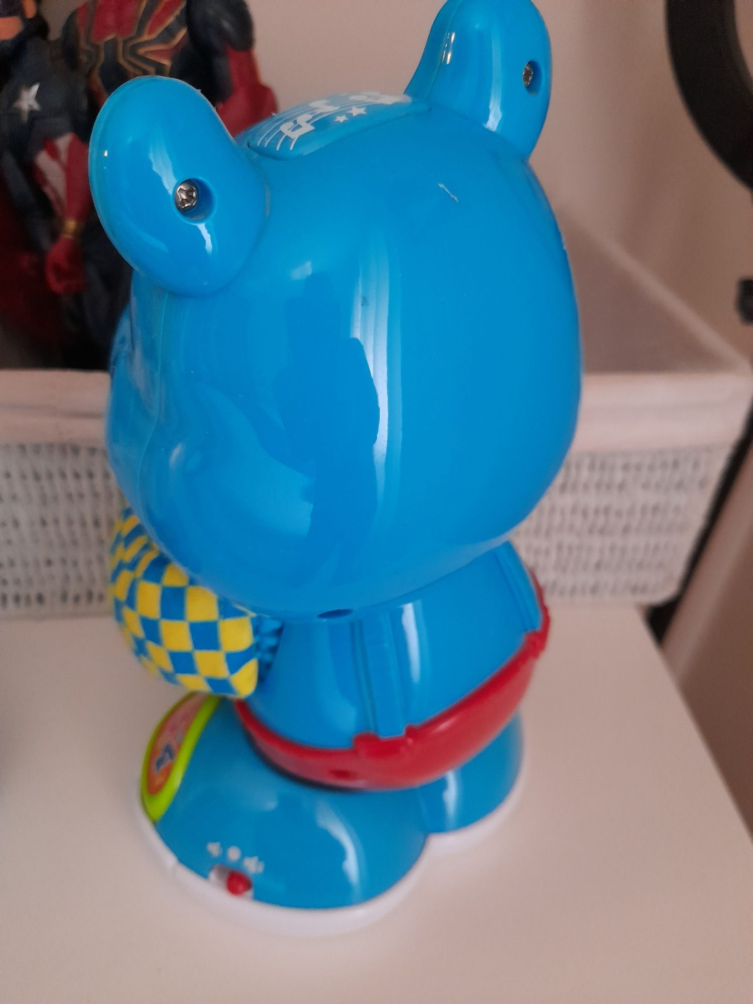 Boneco hipopótamo