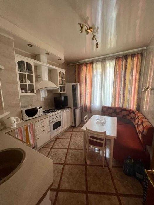 Продам 2 кімнатну квартиру район Держпрому, вул. Данилевського.