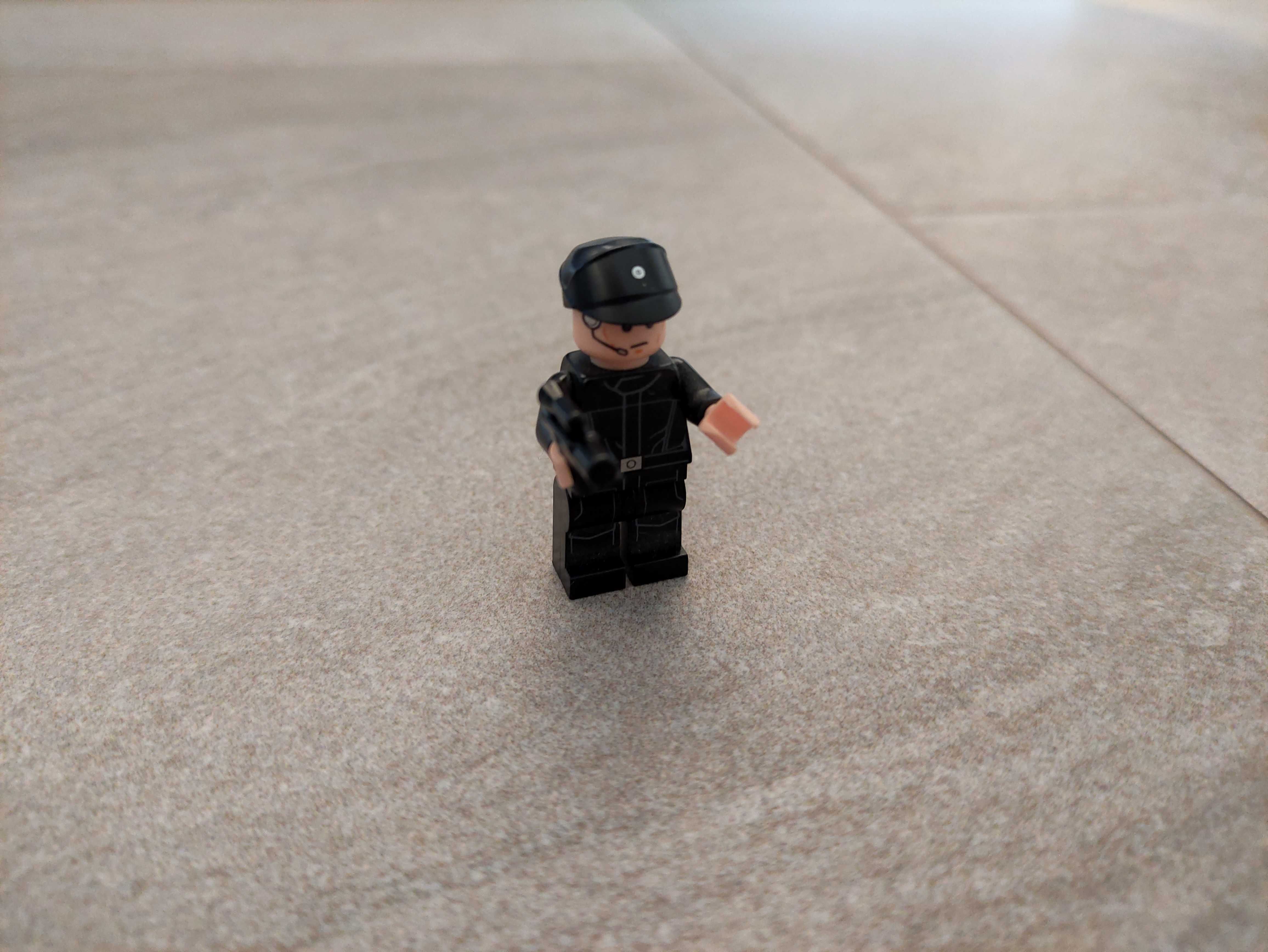 LEGO 75163 Star Wars Imperialny wahadłowiec Krennica
