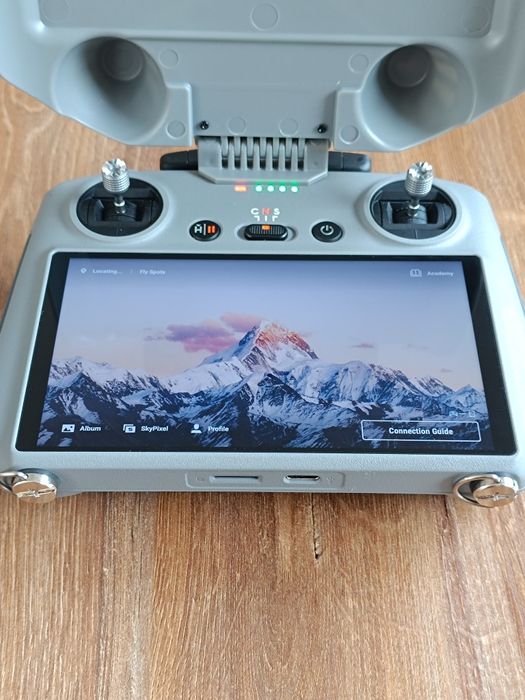 Dron DJI Mini 4 Pro Fly More Combo RC2 z DJI care!