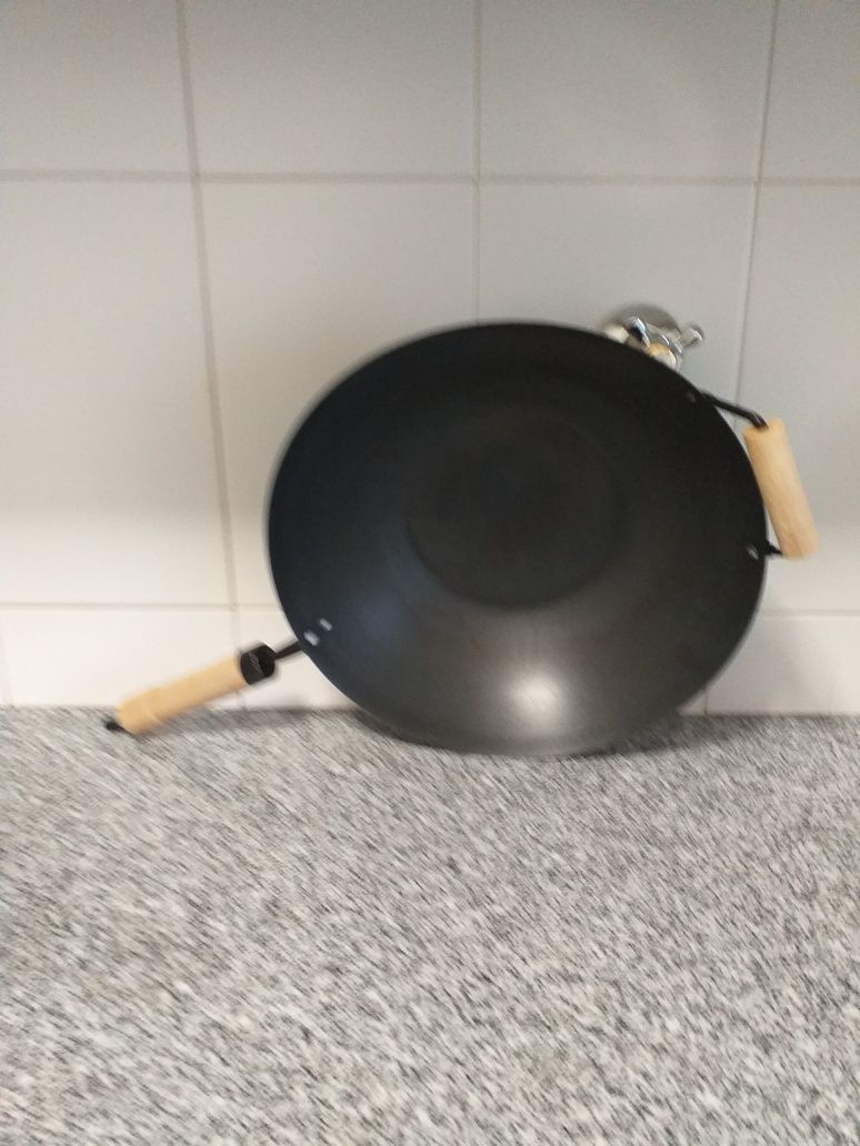 Wok utensílio de cozinha