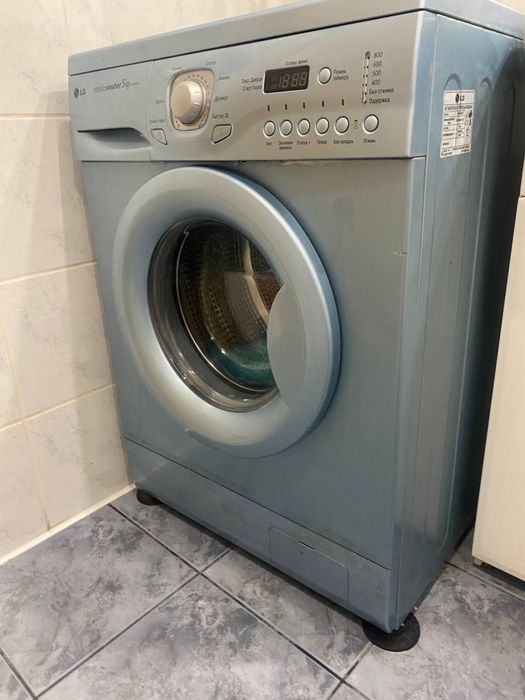 Пральна машинка LG