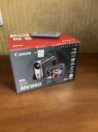 Цифровая видеокамера Canon mv960