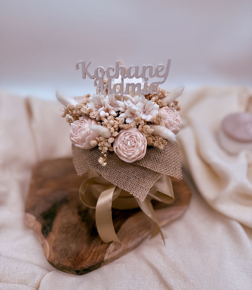 Flowerbox ze świec sojowych zapachowych Mama urodziny imieniny Prezent
