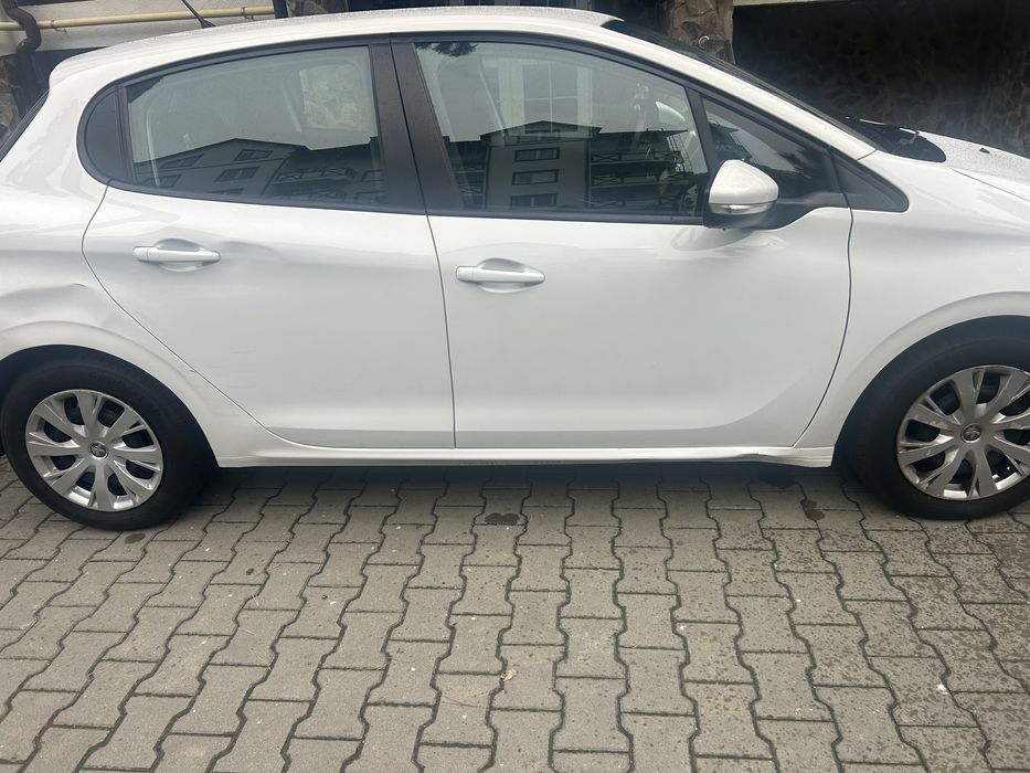Продаю PEUGEOT 208 , 2016 р