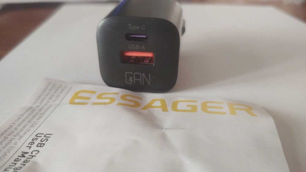 Зарядное устройство для быстрой зарядки телефона Essager