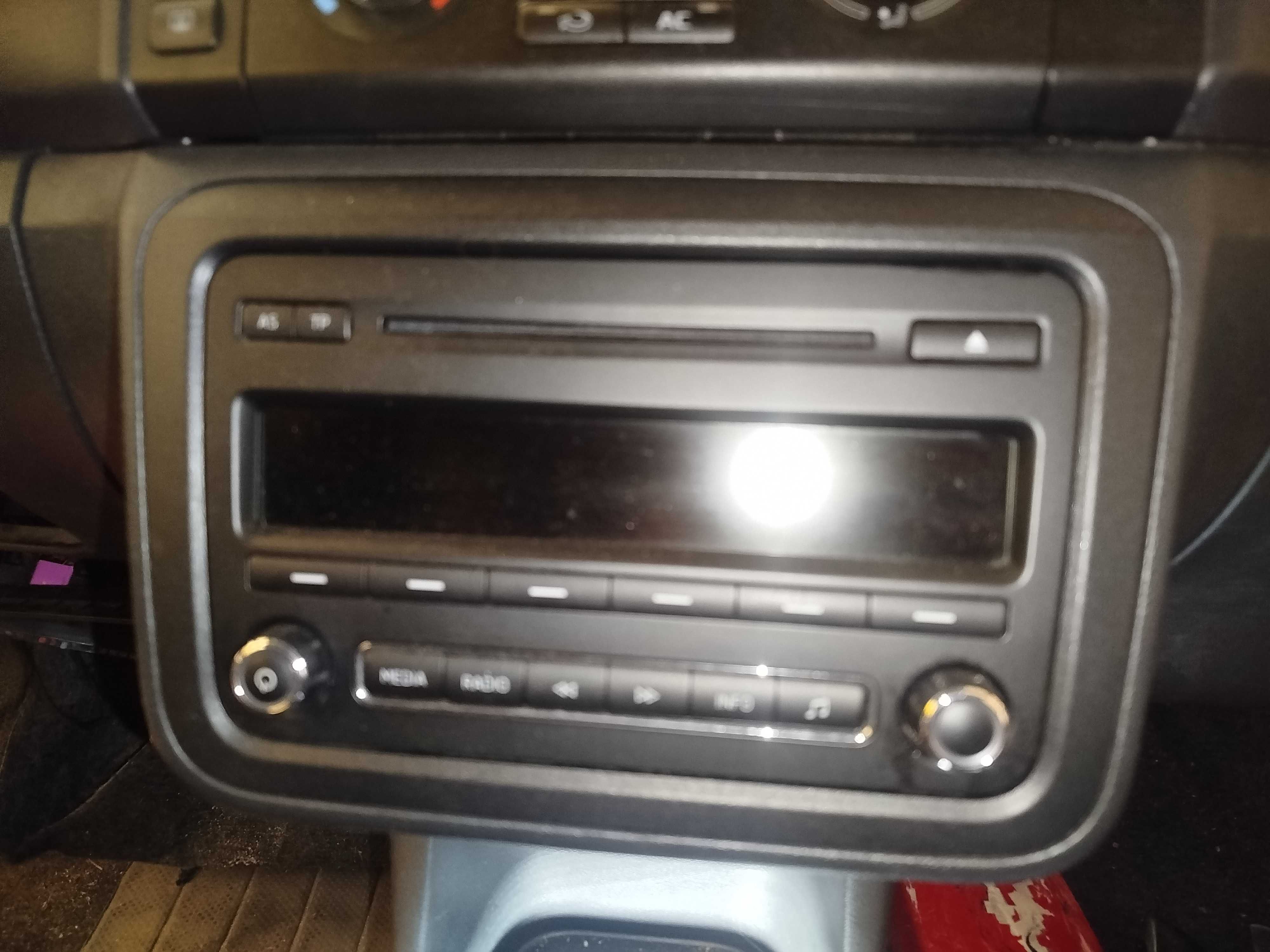 Skoda Fabia 2 radio CD oryginalne. Stan bdb