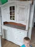 Kredens drewniany