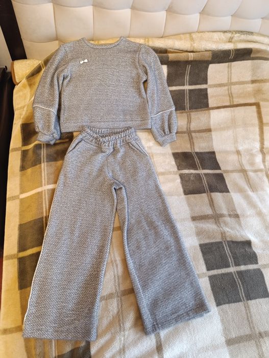 Костюм для дівчинки