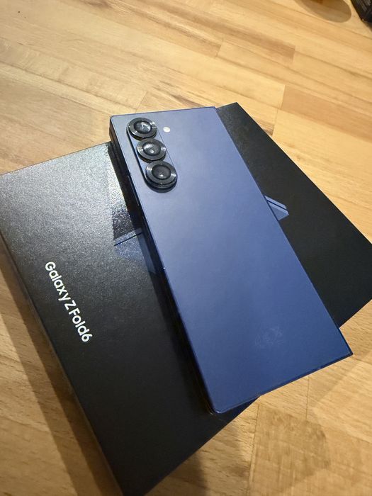Samsung Z Fold 6 + sluchawki