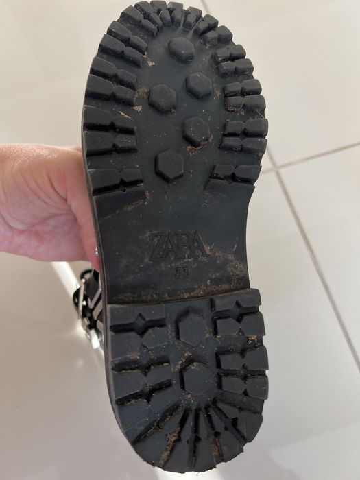 Взуття на дівчинку Zara