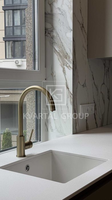 БЕЗ КОМІСІЇ! дуже гарна 2 кімнатна квартира. ЦЕНТРАЛЬНИЙ парк