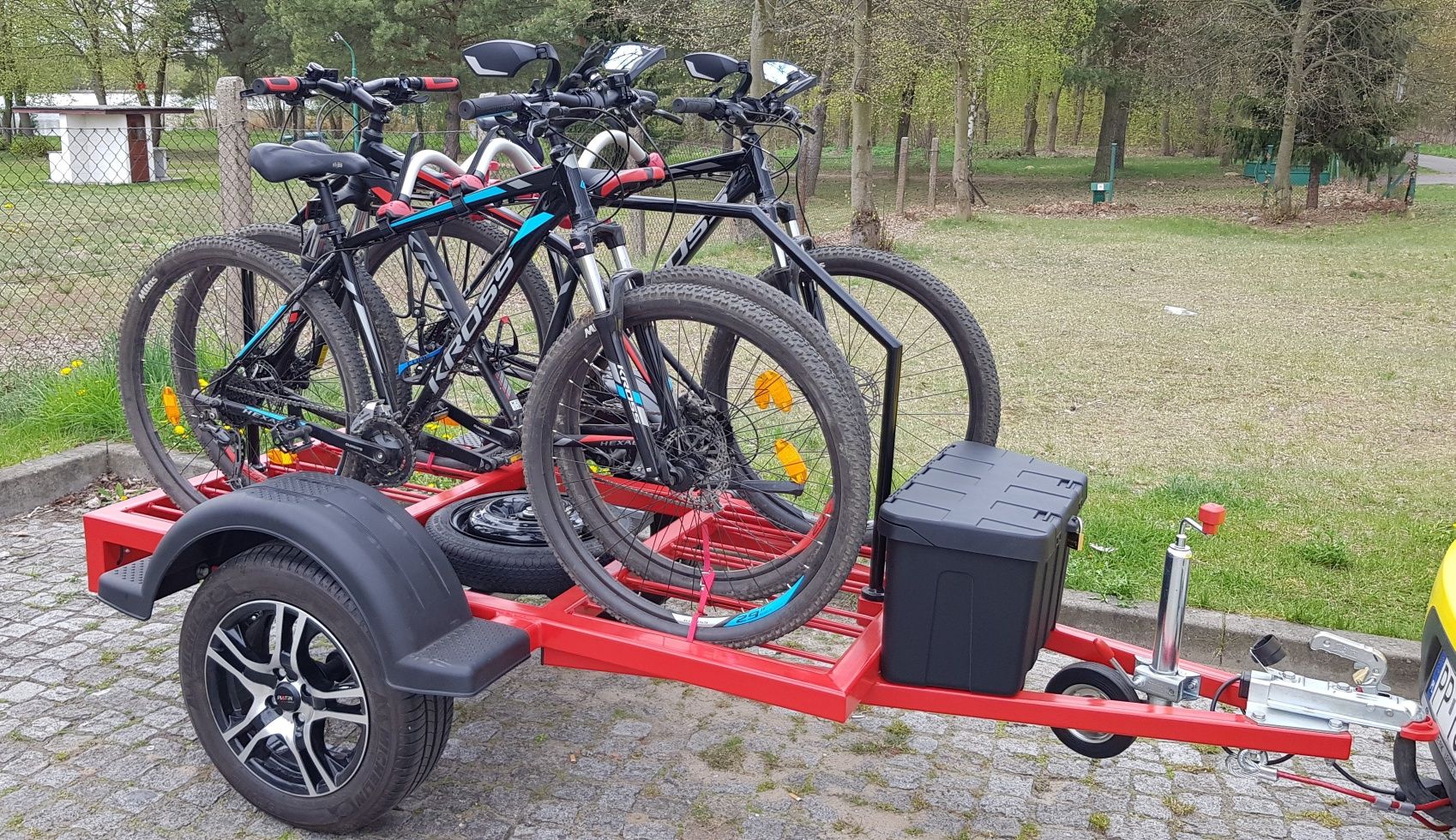 Przyczepka rowerowa -  samochodowa, do przewozu rowerów,