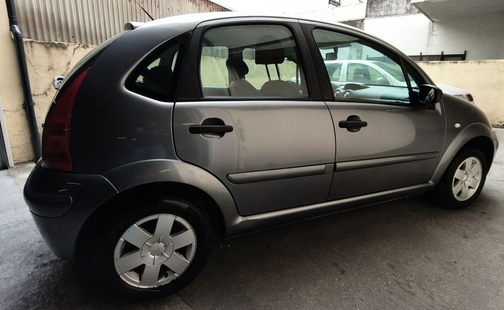 Citroen C3 1.1 Dream 5 Portas apenas 200 mil kms ano 2004