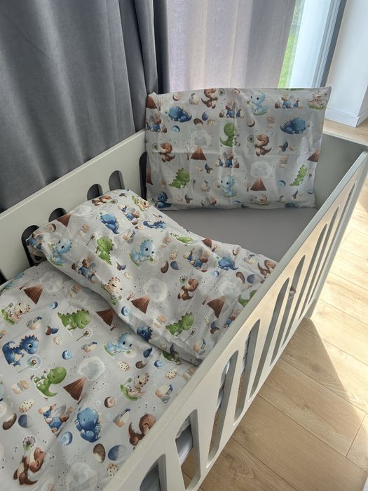 Posciel dziecieca 135x100 dinusie