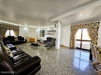 Apartamento T5 para arrendamento