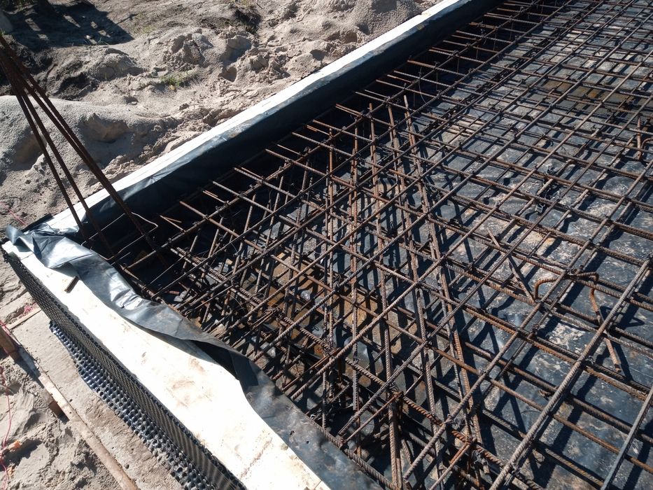 Budowa stanu surowego