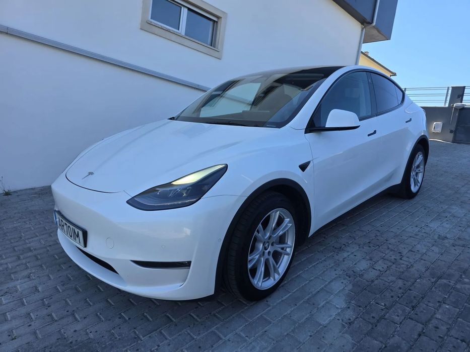 Tesla Model Y Long Range Tração Integral