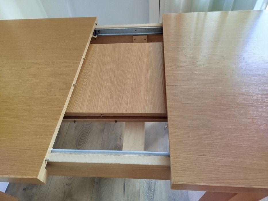 Stół rozkładany do salonu