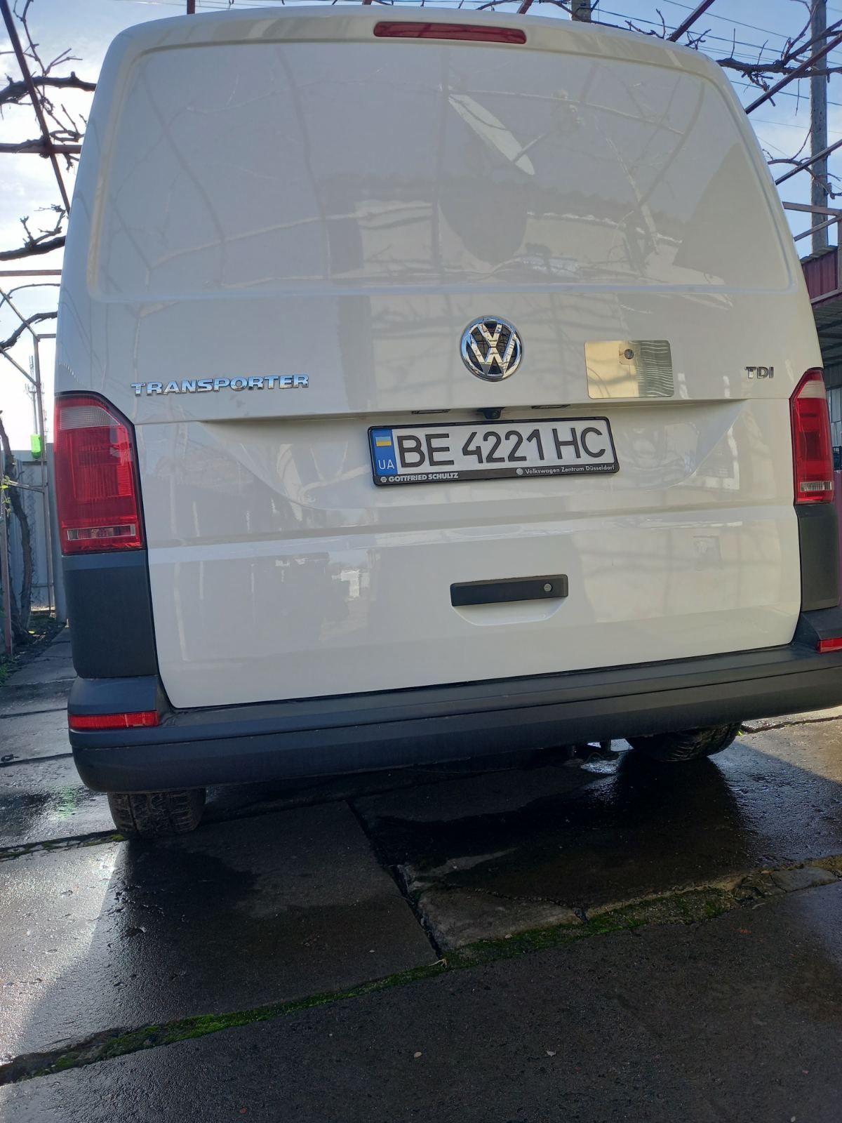 VOLKSWAGEN Transporter