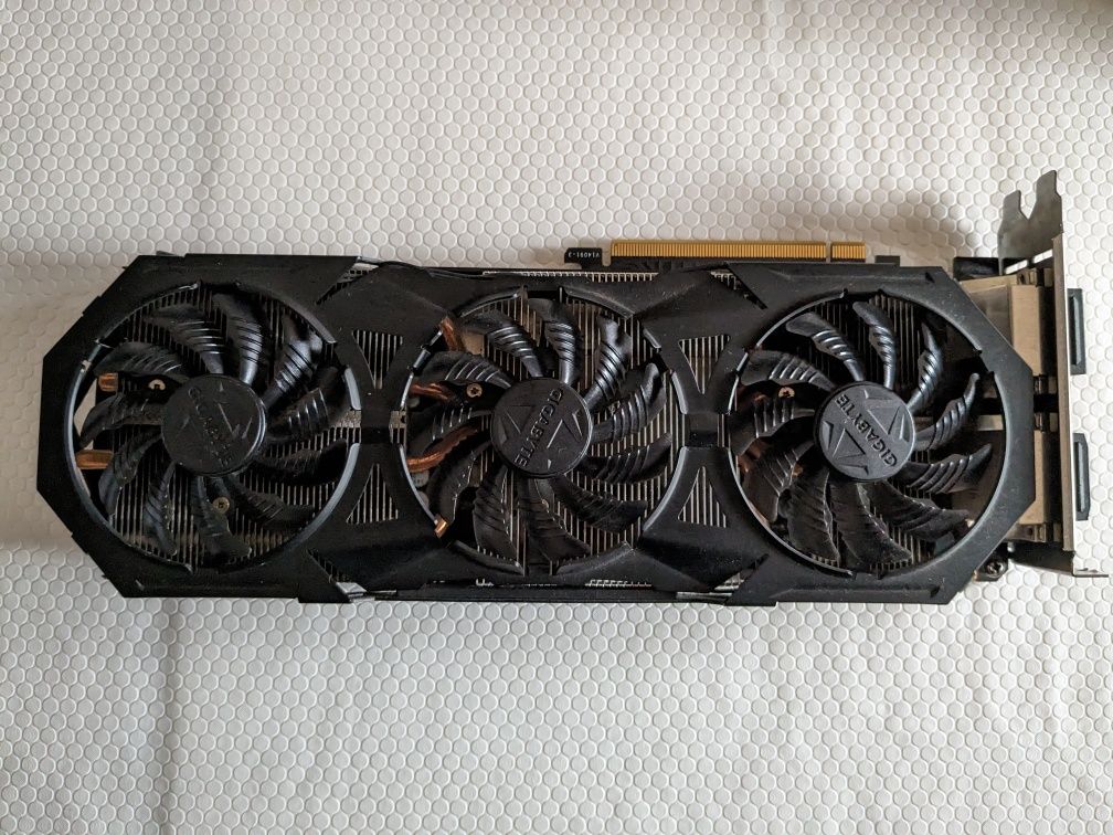 GIGABYTE NVIDIA GeForce GTX 970