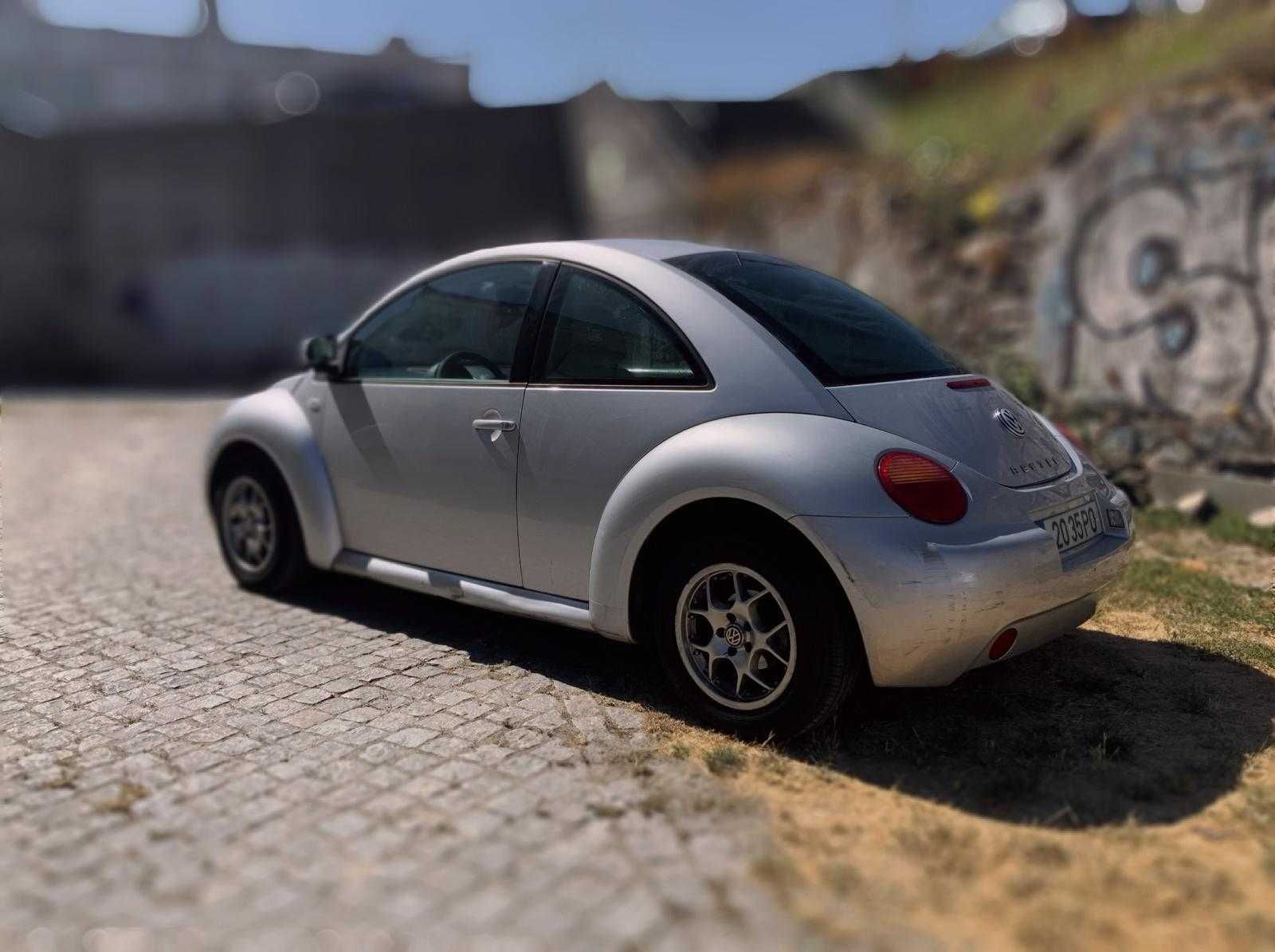 Volkswagen (VW) New Beetle 1.6 gasolina