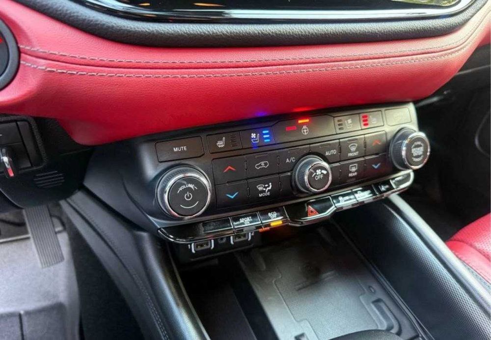 автомобіль з Європи Dodge Durango 2021