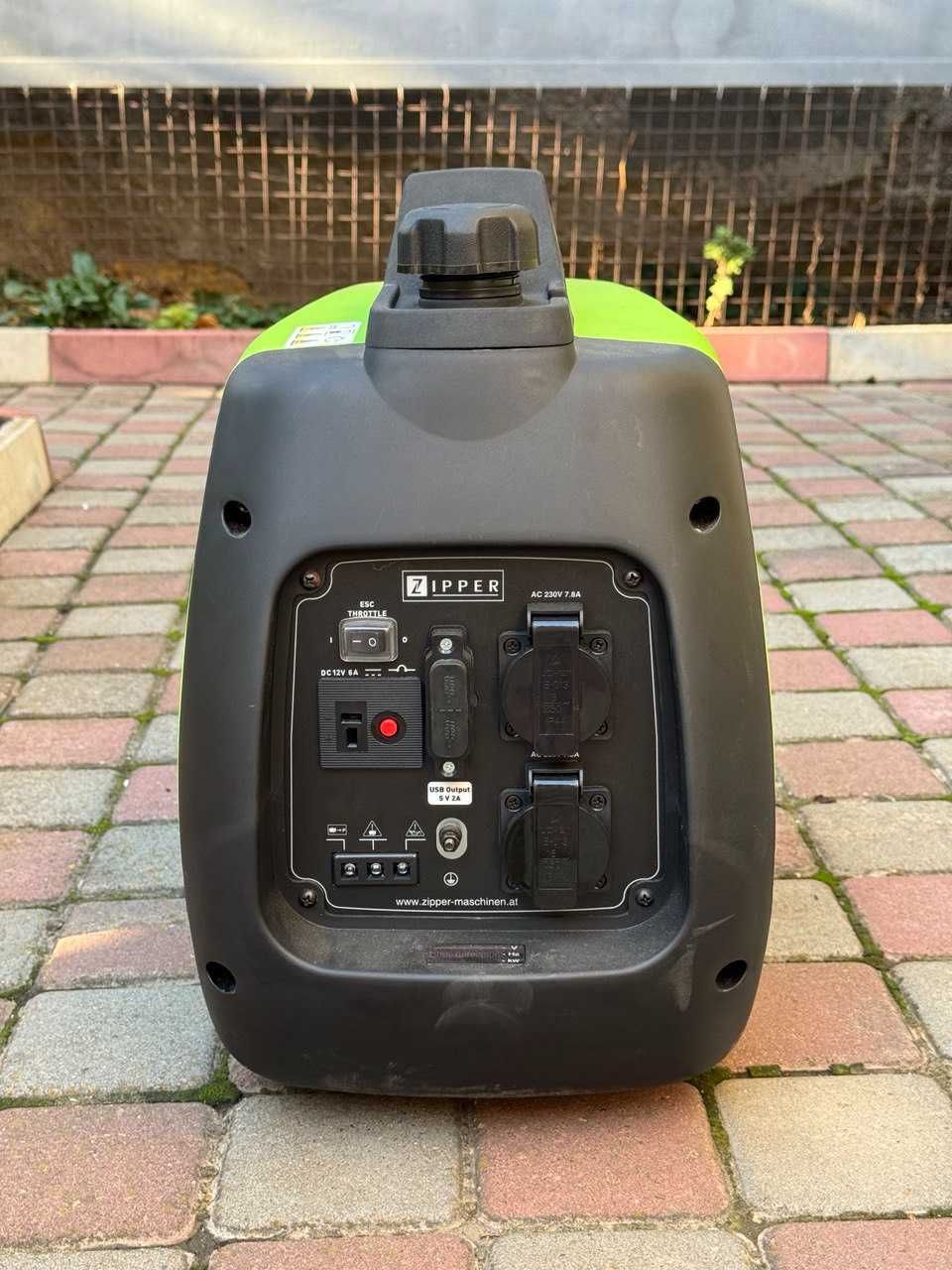 Інверторний генератор Zipper ZI-STE2000IV