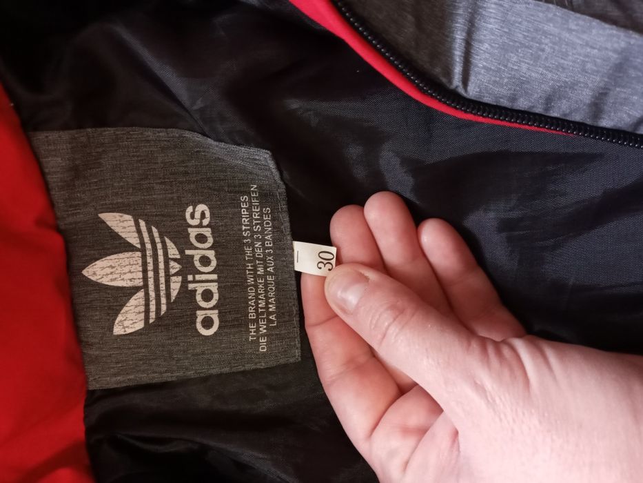 Курточка на мальчика. В идеальном состоянии.