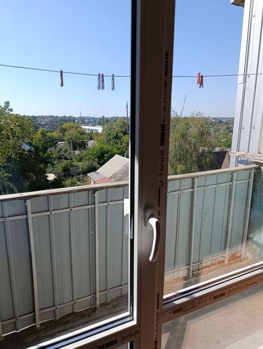 Продам 3-х кімнатну квартиру у центрі Чугуїва