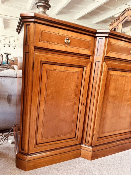 Elegancka komoda w angielskim stylu :)