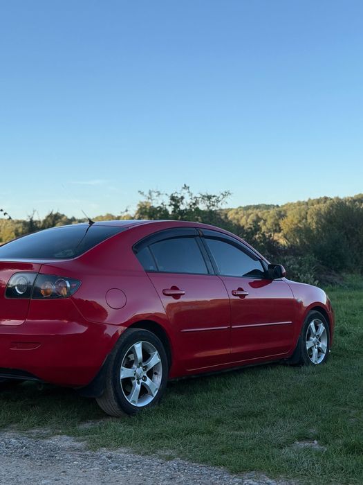 Продам автомобіль Mazda 3