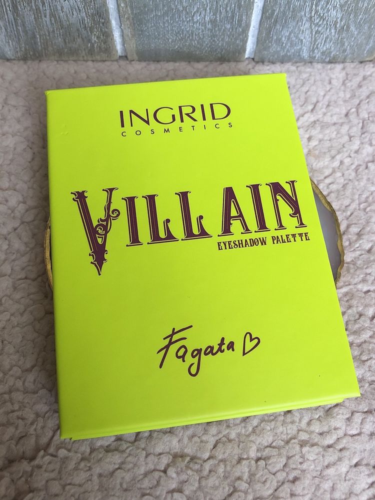 Ingrid/Villain Fagata - Intensywna pigmentacja, Paleta cieni do powiek