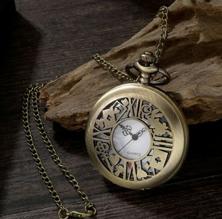 Relógio de bolso 'Alice no país das maravilhas' - Novo