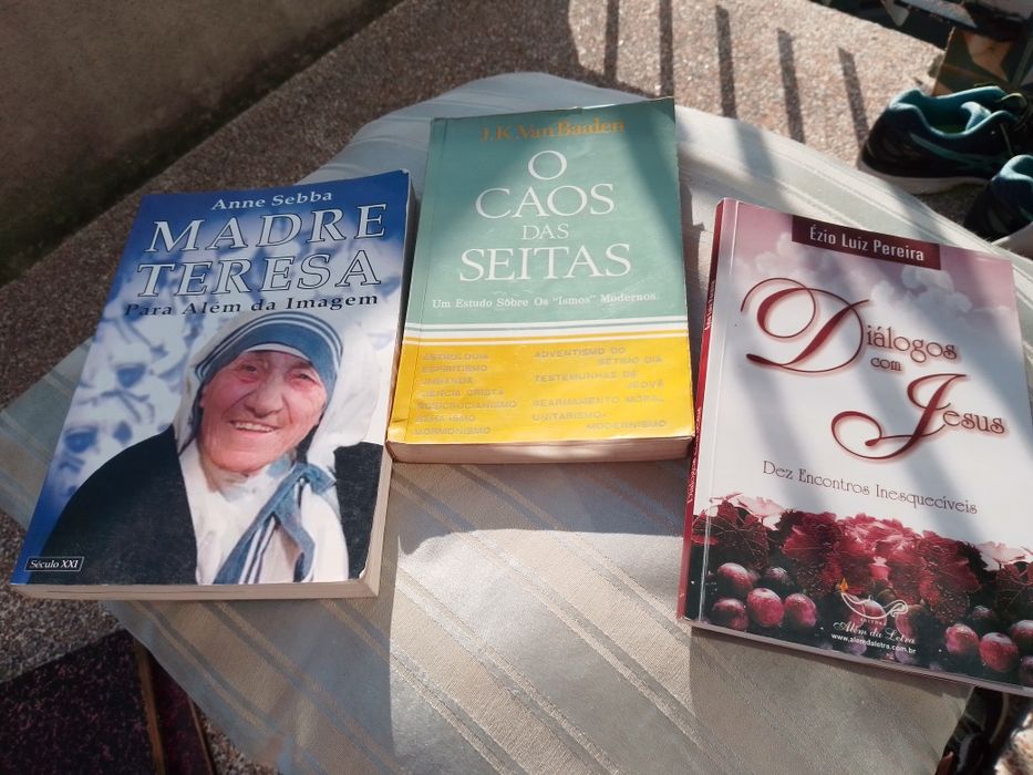 Livros Religiosos de outrora antigos dificeis encontrar eoutro Desde3E