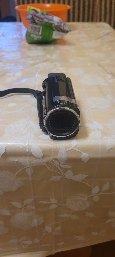 Продам видио камеру