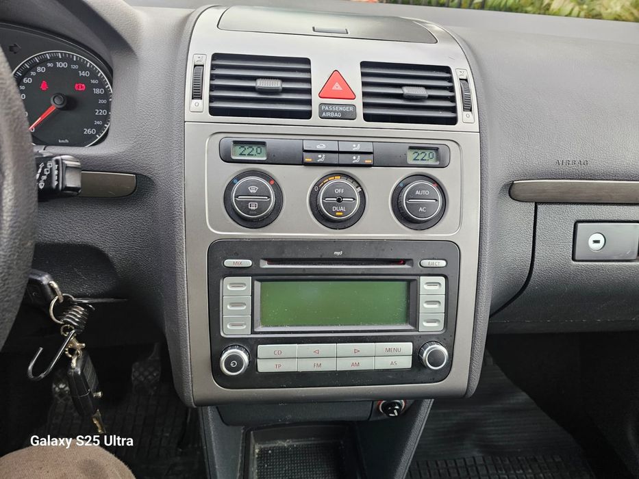 Touran 1,6 102Ps 7 osobowy 2007r z Niemiec