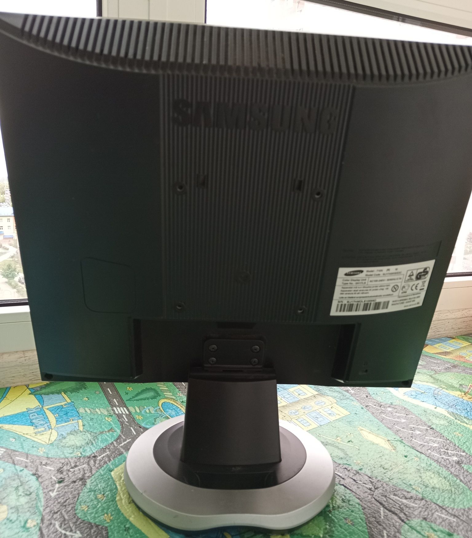 Монітор 17" 1280*1024 Samsung 710N срібл.+чорн.