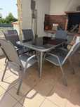 Mesa exterior com cadeiras